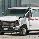 Investigan motivo para atropello con 10 muertos en Toronto