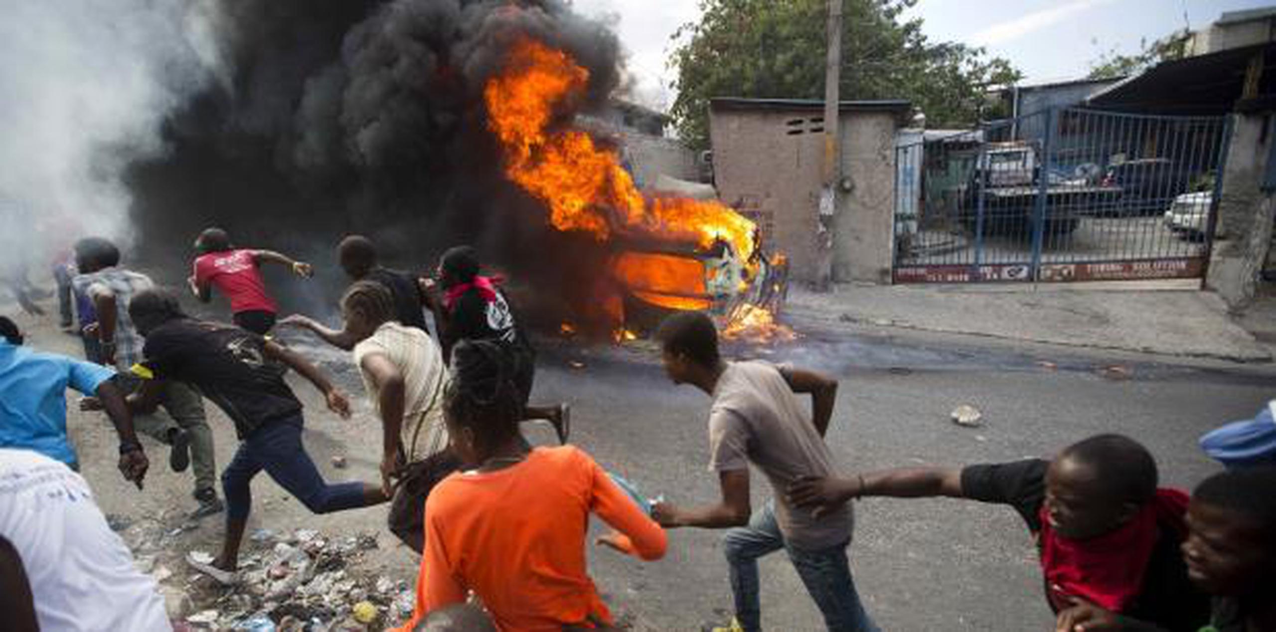 Parte de las protestas en días recientes en Haití, donde nueve personas fallecieron. (AP)