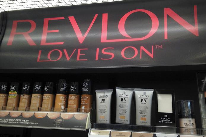 Productos Revlon en una tienda en Massachusetts.