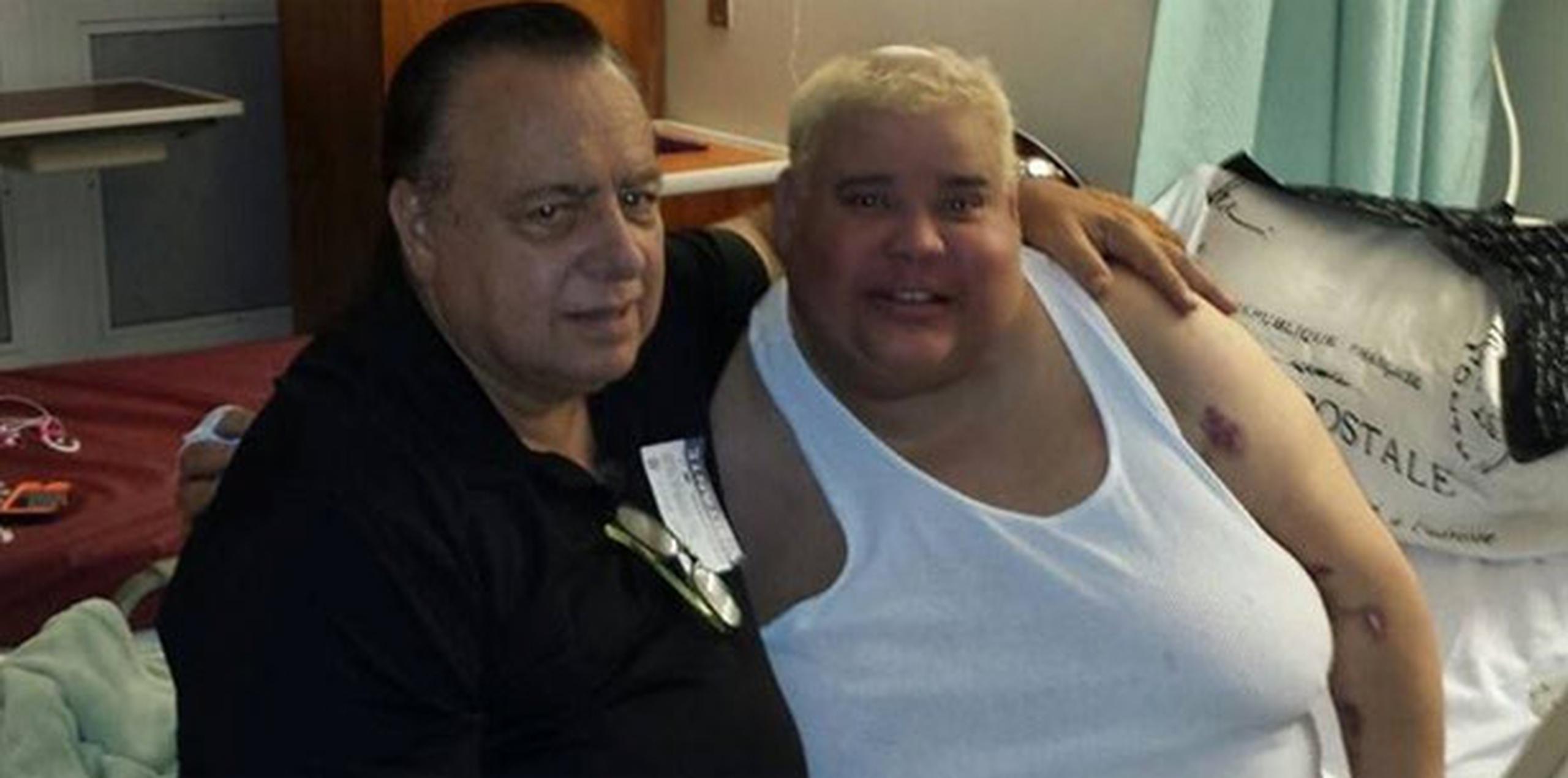 Jorge Raschke visitó anoche al transformista en el hospital para orarle debido a su condición de salud. (Suministrada)