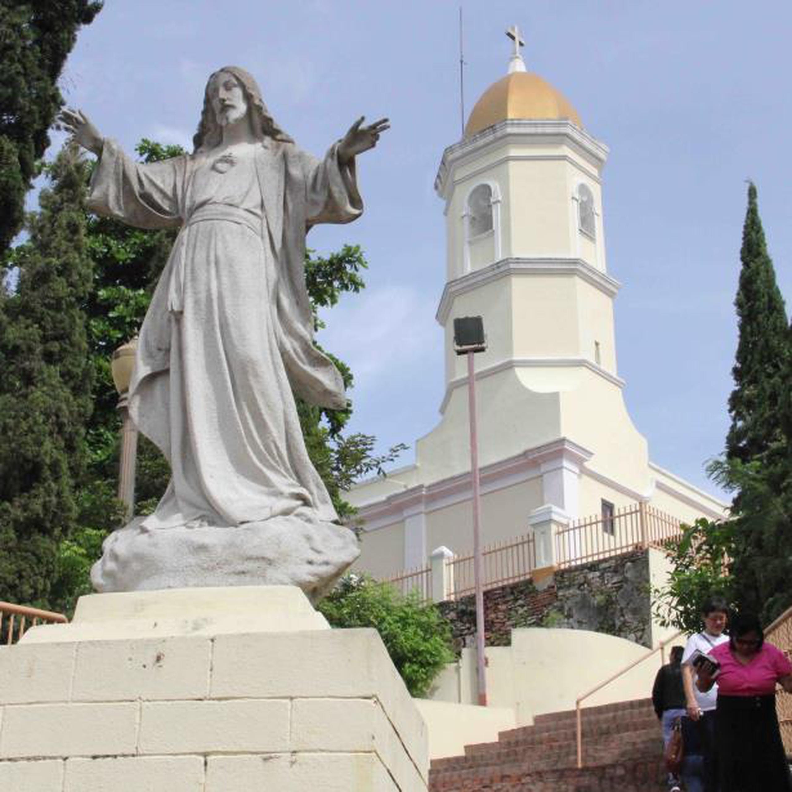 El recorrido también destaca la Basílica Menor Nuestra Señora de la Monserrate y reconoce el inicio del protestantismo en el Oeste con la Iglesia Presbiteriana de Mayagüez, que fue construida en 1903. (Suministrada)