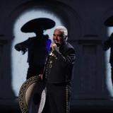 TelevisaUnivision gana amparo para transmitir la serie de Vicente Fernández 