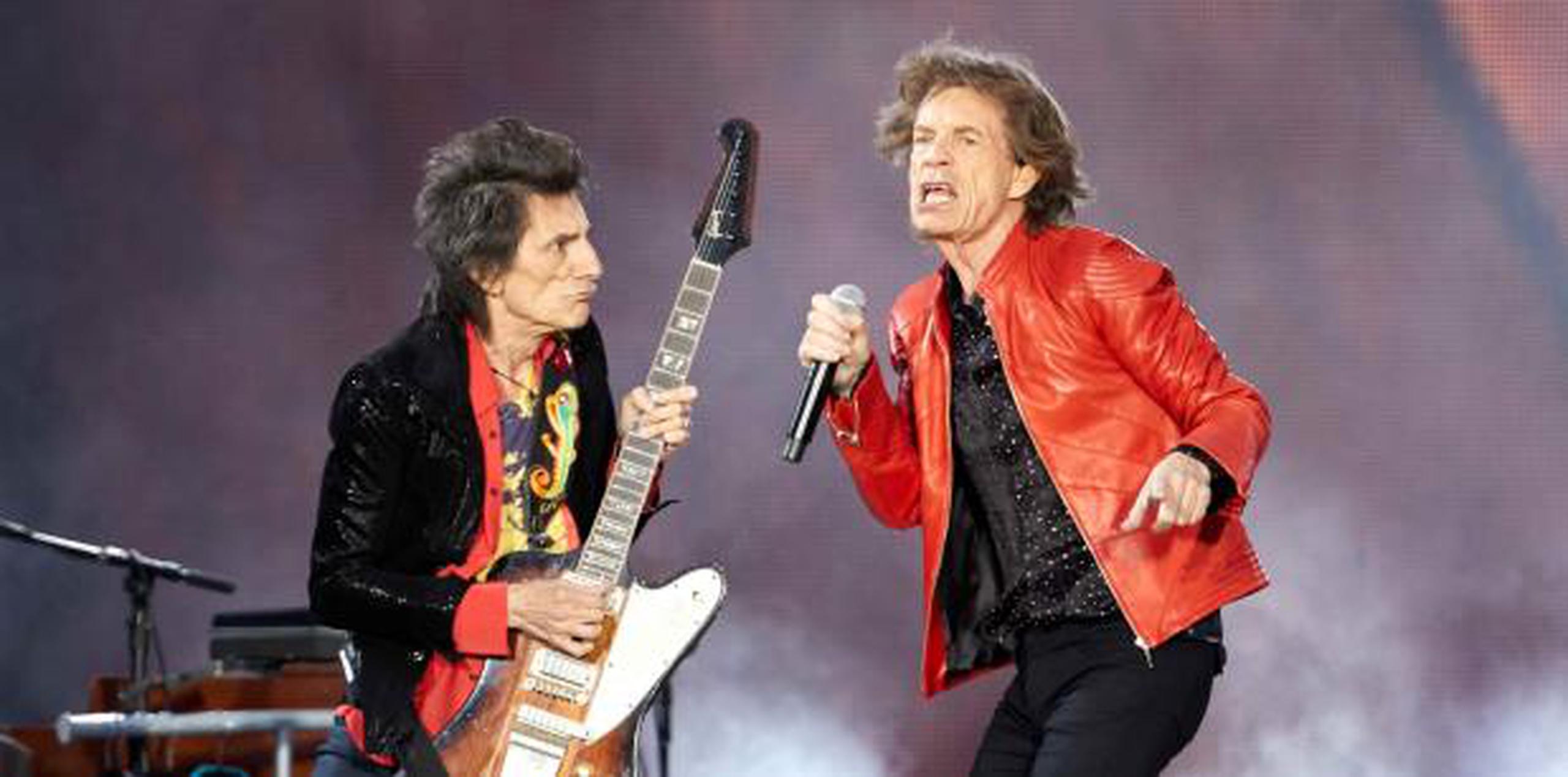 En el mes de junio, las leyendas del rock iniciaron el tramo estadounidense de su gira con un actuación en la ciudad de Chicago (Illinois), que supuso al mismo tiempo la vuelta a los escenarios de su incombustible vocalista Mick Jagger. (EFE)