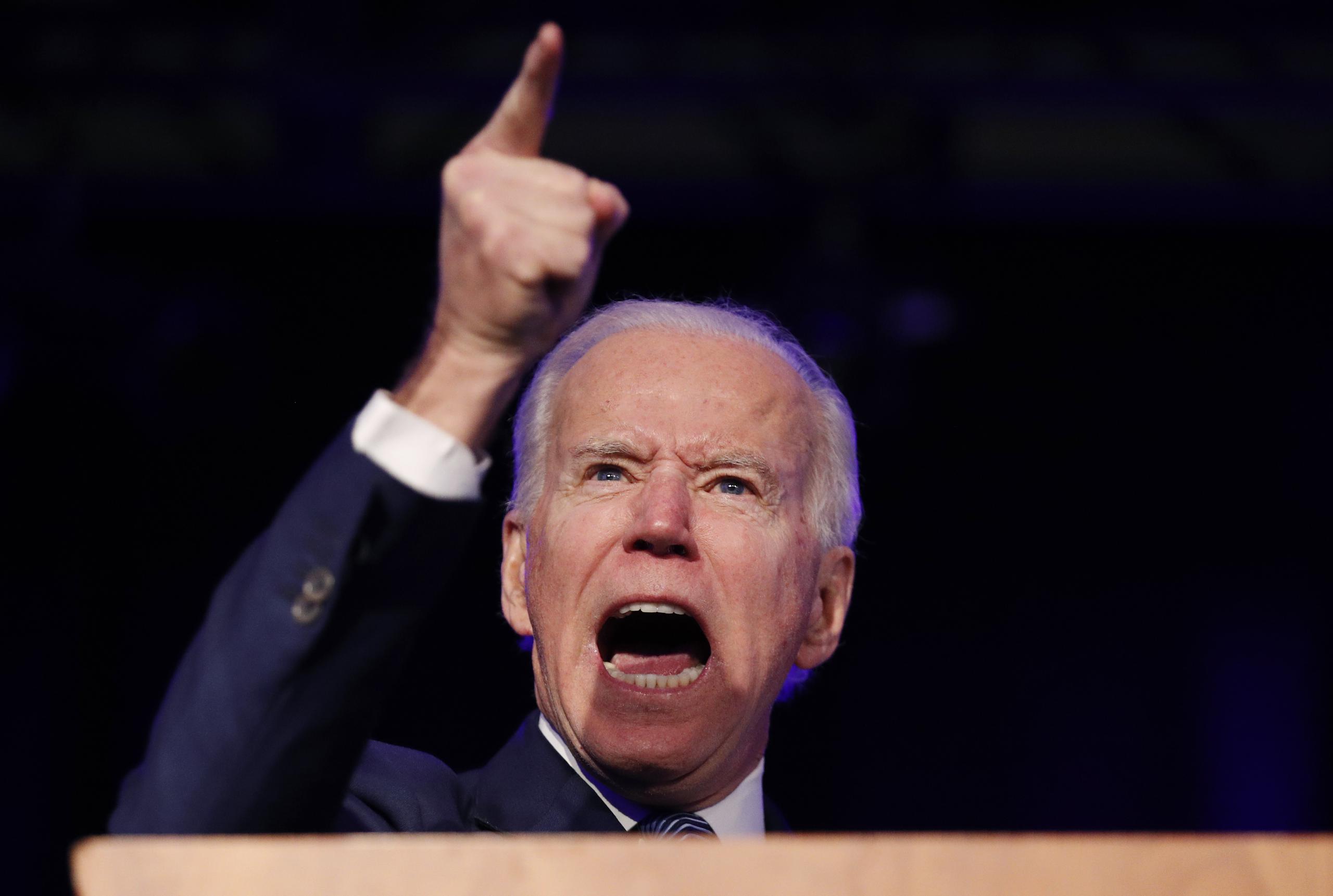 Joe Biden se dirige a los presentes en "Kick-Off to Caucus 2020", en Las Vegas. (AP Photo/John Locher)