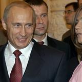 Recogen miles de firmas para que expulsen a la supuesta amante de Putin de Suiza