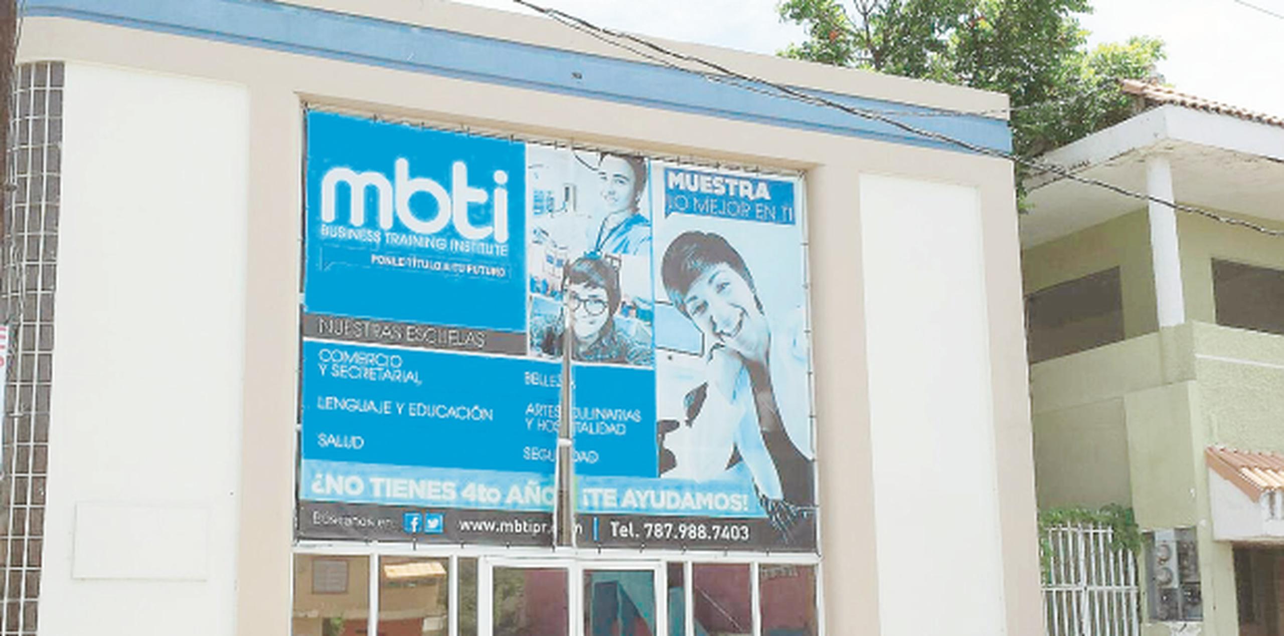 El cierre del instituto técnico MBTI, además de afectar a miles de alumnos, impacta de forma negativa el comercio del casco fajardeño, al igual que ocurre en Mayaguez y Bayamón. (barbara.figueroa@gfrmedia.com)
