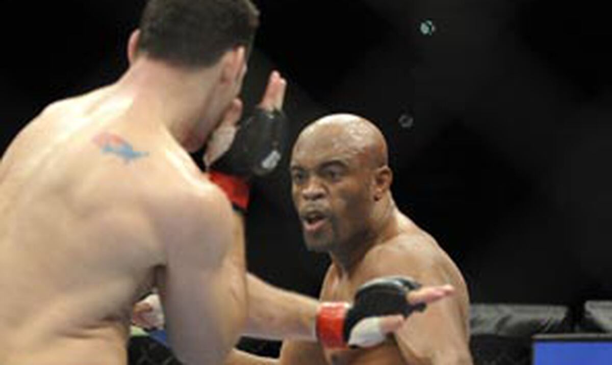 UFC: Anderson Silva sufrió terrible fractura en pelea ...