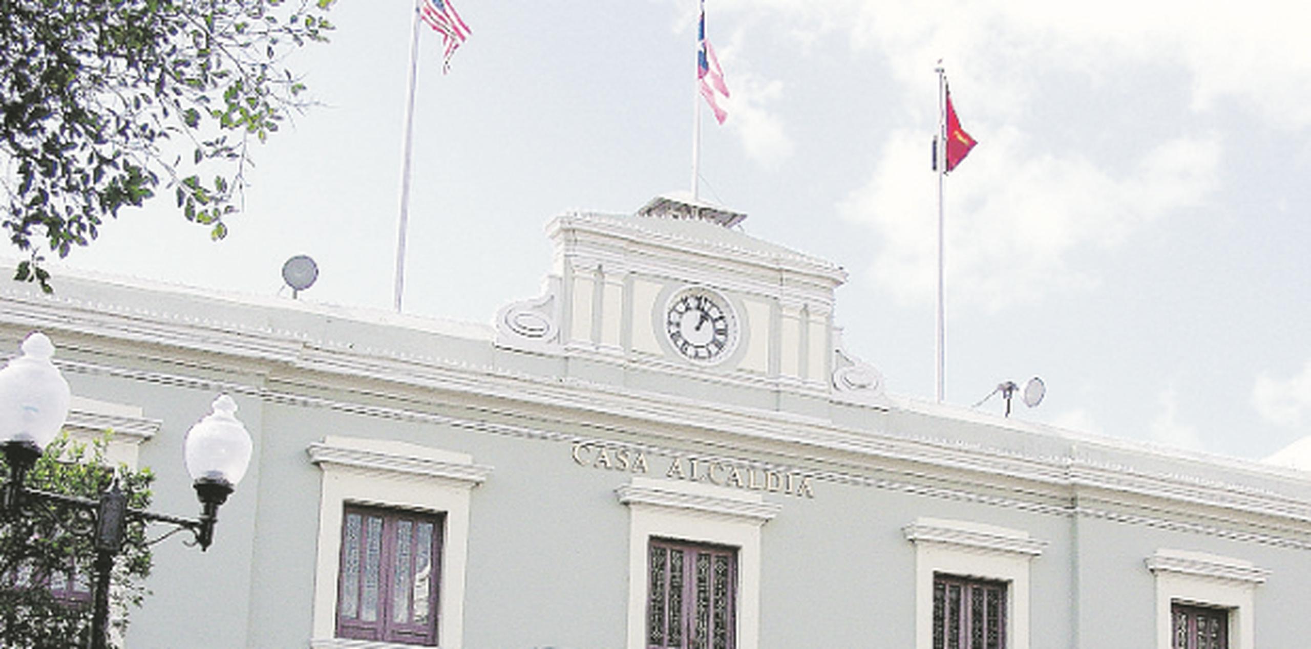 Miembros de la Asociación de Empleados Municipales se mostraron pesimistas con el cobro de los días por enfermedad y el Bono de Navidad en Ponce. (ARCHIVO)