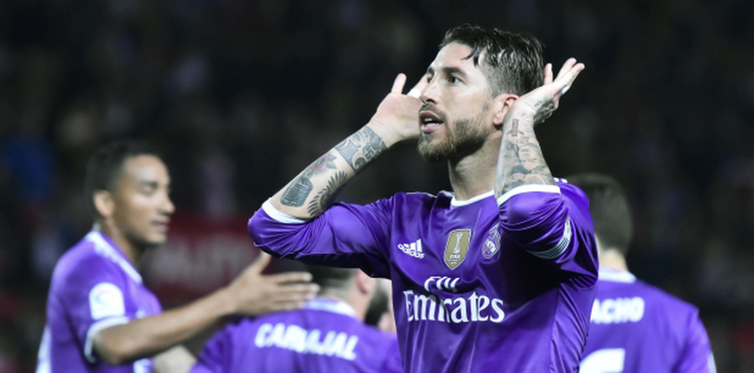 El defensa del Real Madrid, Sergio Ramos, celebra el segundo gol del equipo madridista. (Agencia EFE)
