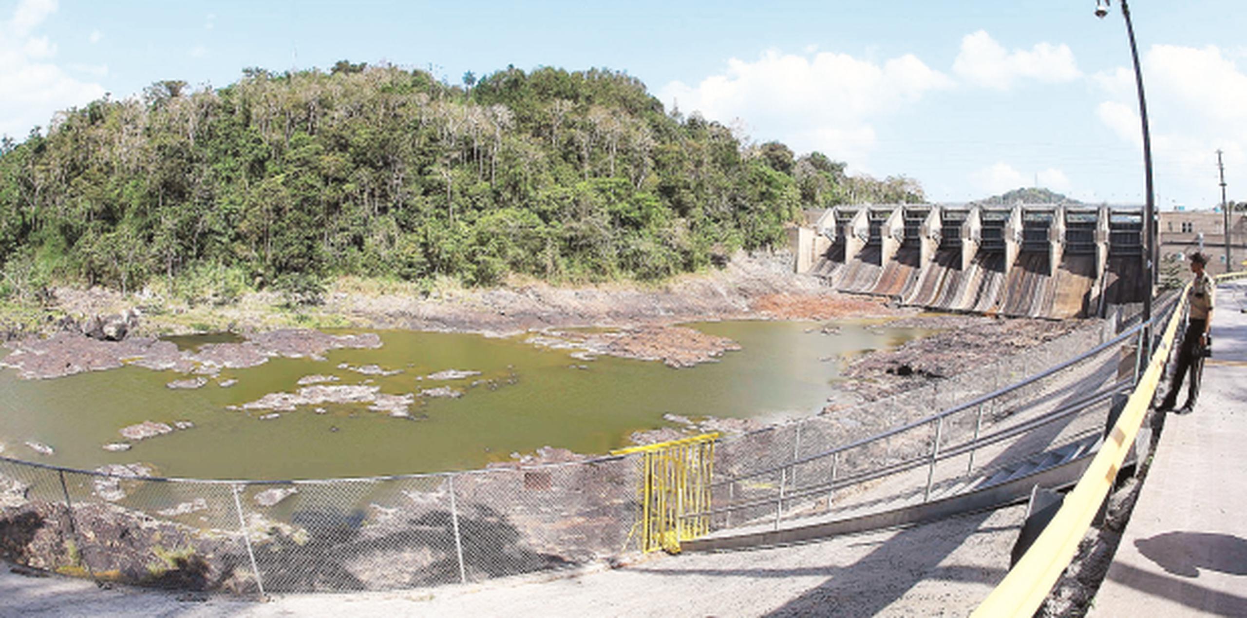 Se estima que, cada 10 años, el embalse de Carraízo pierde 11% de su capacidad residual. (Archivo)