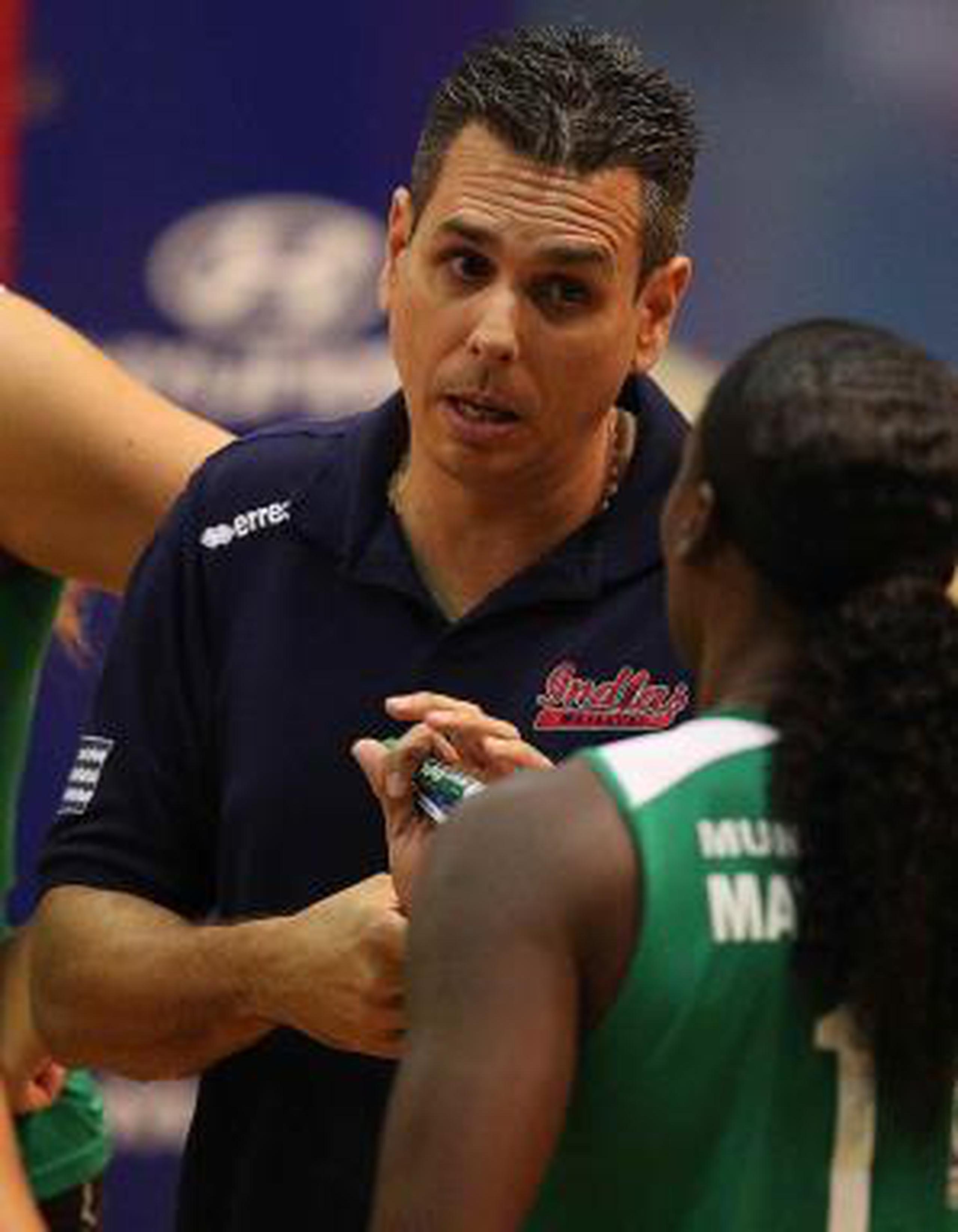 Mieles fue entrenador de la selección femenina entre 2013 y 2015. (Archivo)