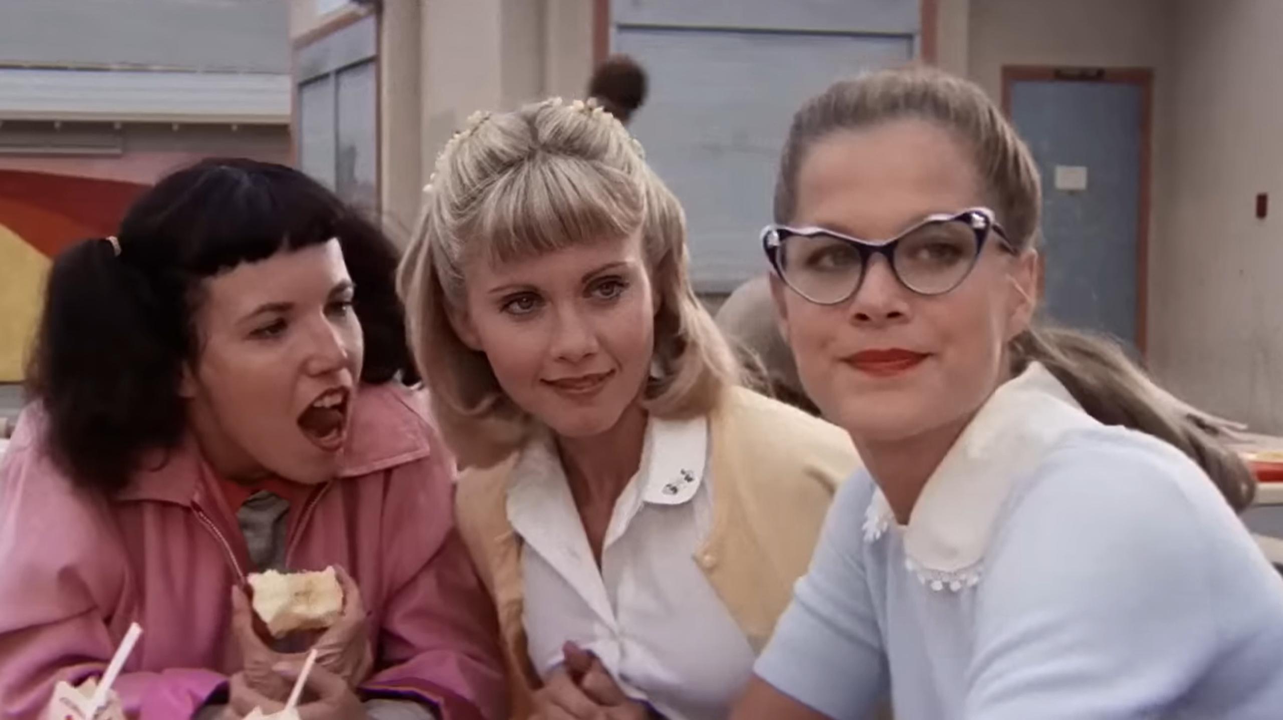 La actriz Susan Buckner interpretó a Patty Simcox, en la foto a la derecha, en el exitoso musical de 1978 "Grease".