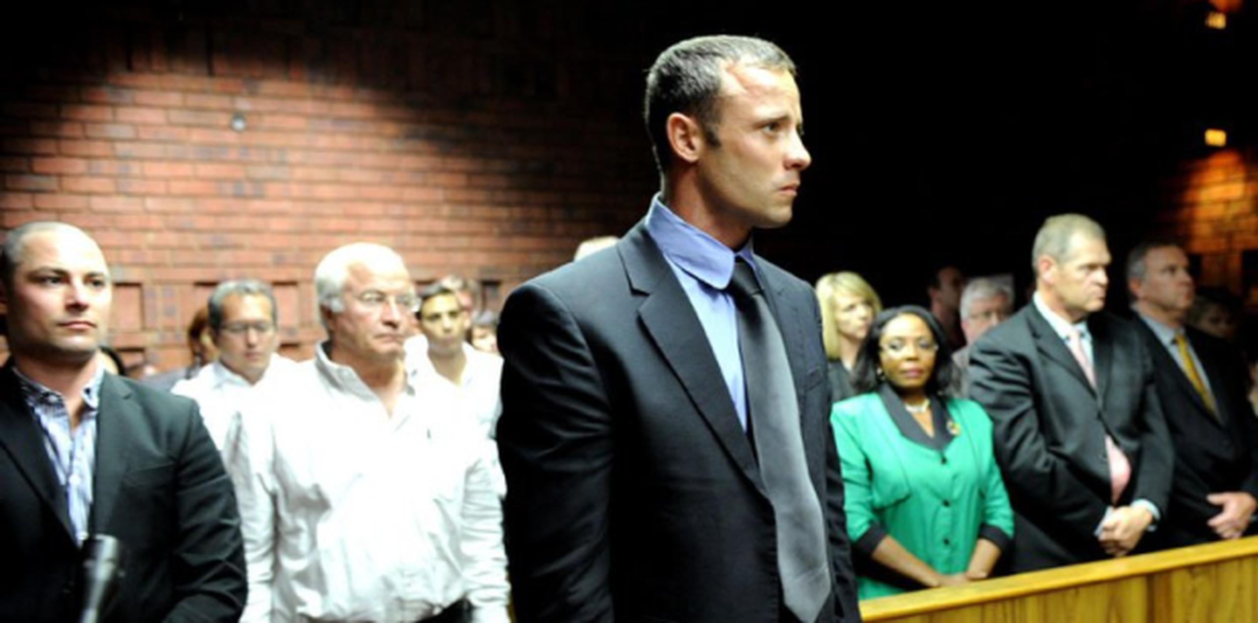Pistorius disparó a Reeva Steenkamp, de 29 años, en las primeras horas del 14 de febrero porque según él pensaba que era un intruso. (Archivo)