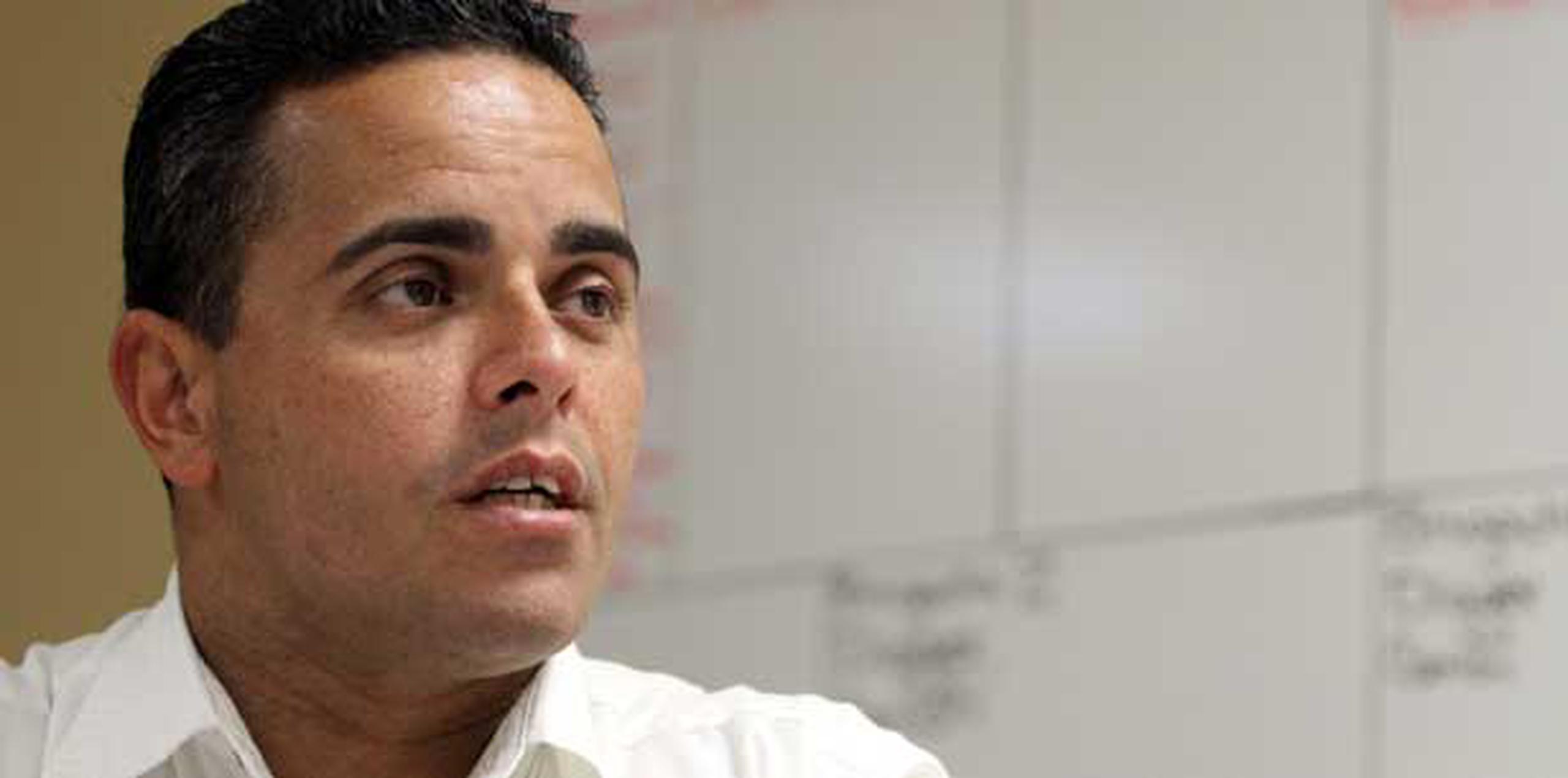 Suspenden a comisionado de Comerío por coordinar llenado de piscina Primera Hora