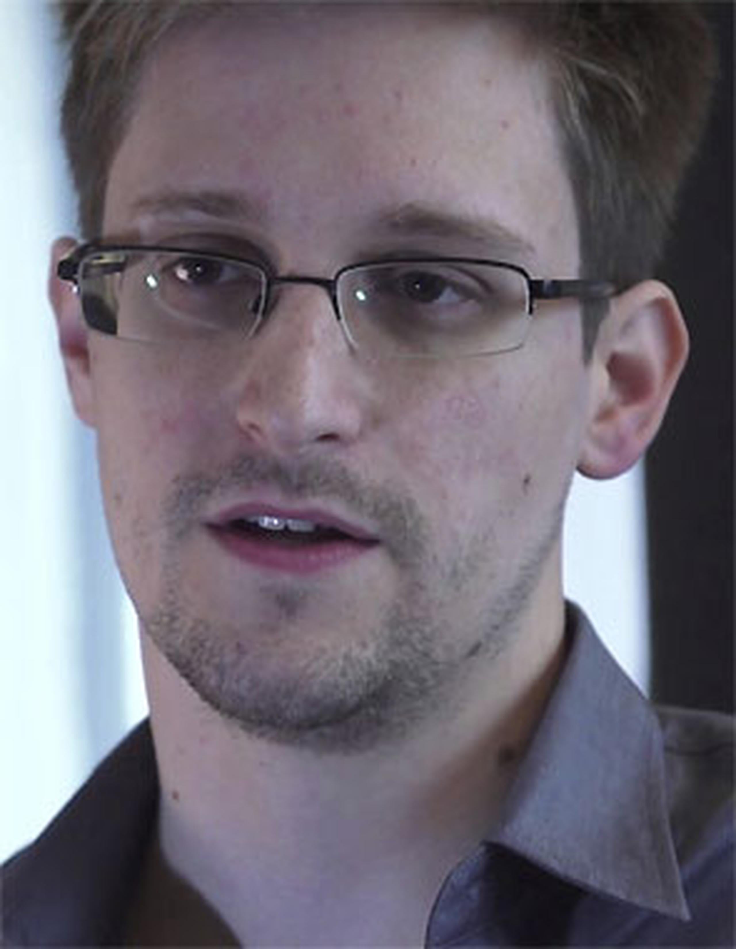 Snowden llegó a Moscú el domingo pasado procedente de Hong Kong, de donde huyó un día después de que el Gobierno del territorio semiautónomo chino rechazara la solicitud de extradición de EE.UU. (Archivo)