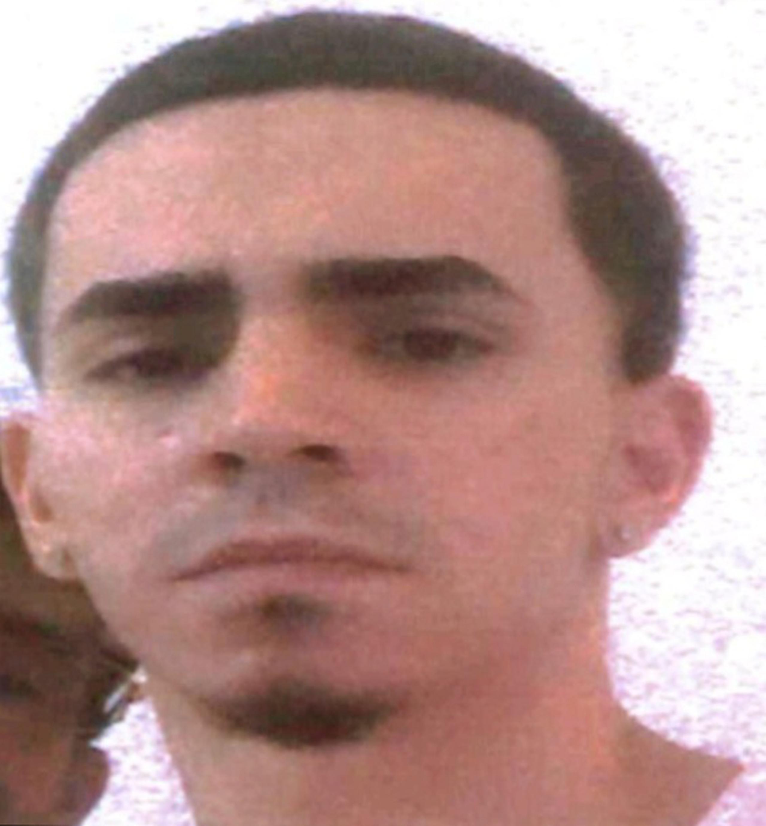 Anthony Méndez Espada de 20 años, se encuentra desaparecido desde el 15 de marzo cuando salió hacia la barriada Los Potes en Coamo y no regresó.