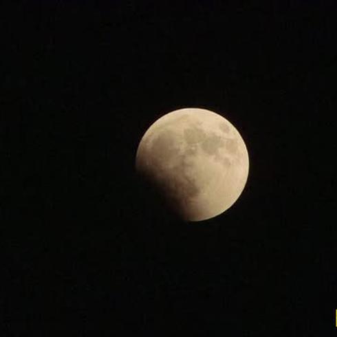 Así se vio el eclipse lunar más largo del siglo XXI