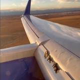 Vuelo de United Airlines es desviado de emergencia por daños en una ala 