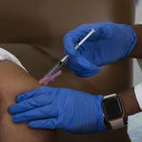 Dinamarca prepara “pasaporte” para vacunados contra COVID-19