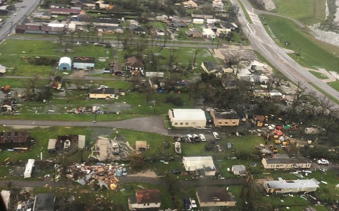 Fotografía cedida por la Guardia Costera de EE.UU. (USCG) que muesta los daños causados por el huracán Ida a su paso por el estado de Luisiana, el 30 de agosto de 2021. EFE/Guardia Costera de EE.UU./PO3 Carlos Galarz
