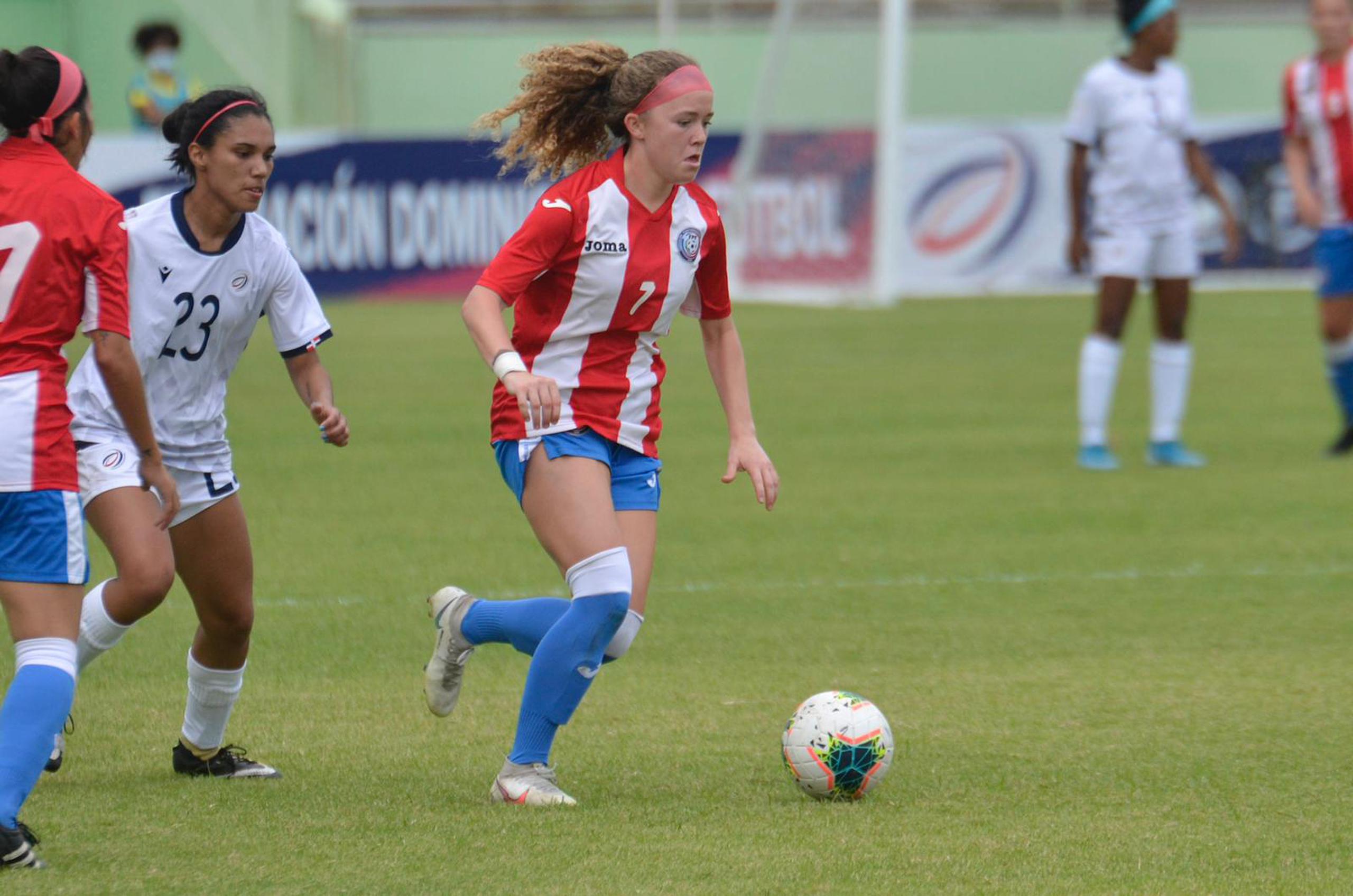 La Selección Nacional Femenina de fútbol tenía partidos amistosos programados para los días 8 y 12 de abril en Uruguay.