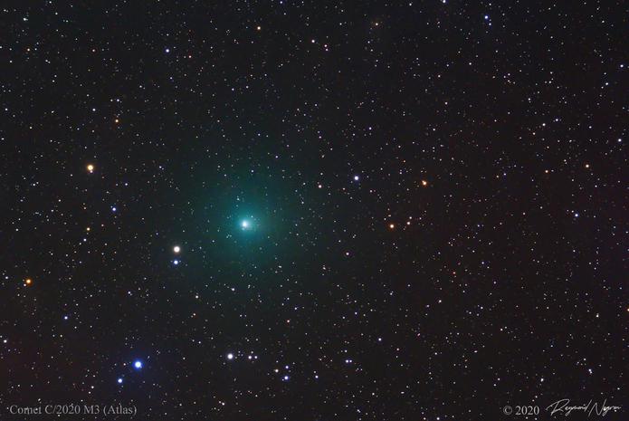 El punto verde es la esfera alrededor del cometa C/2020 M3 Atlas.