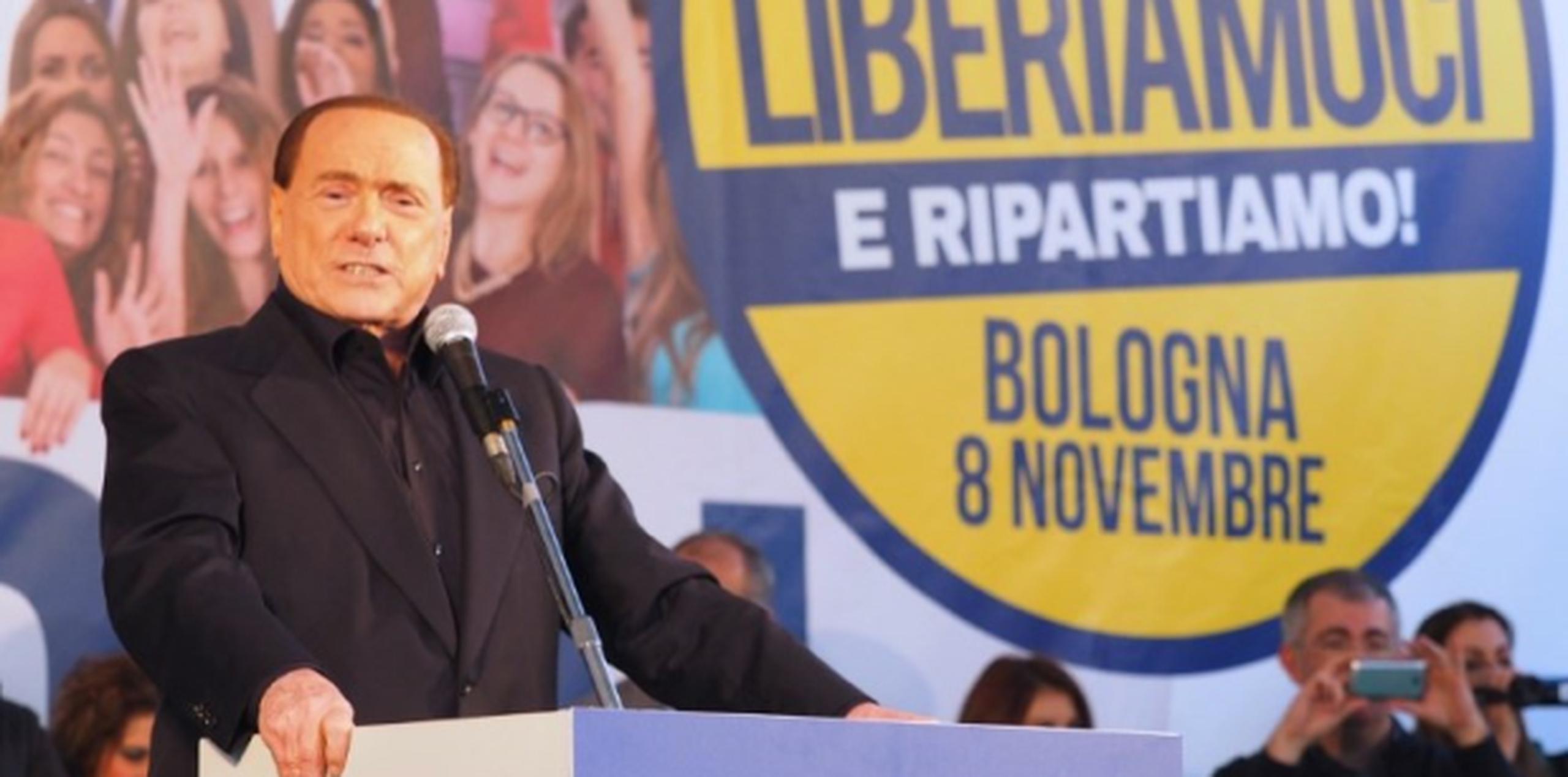 Berlusconi trata de regresar al poder a pesar de que fue procesado judicialmente por fraude fiscal durante su gobierno. (AFP)