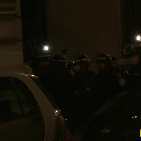 Ataque yihadista mata a un policía y hiere a dos en París