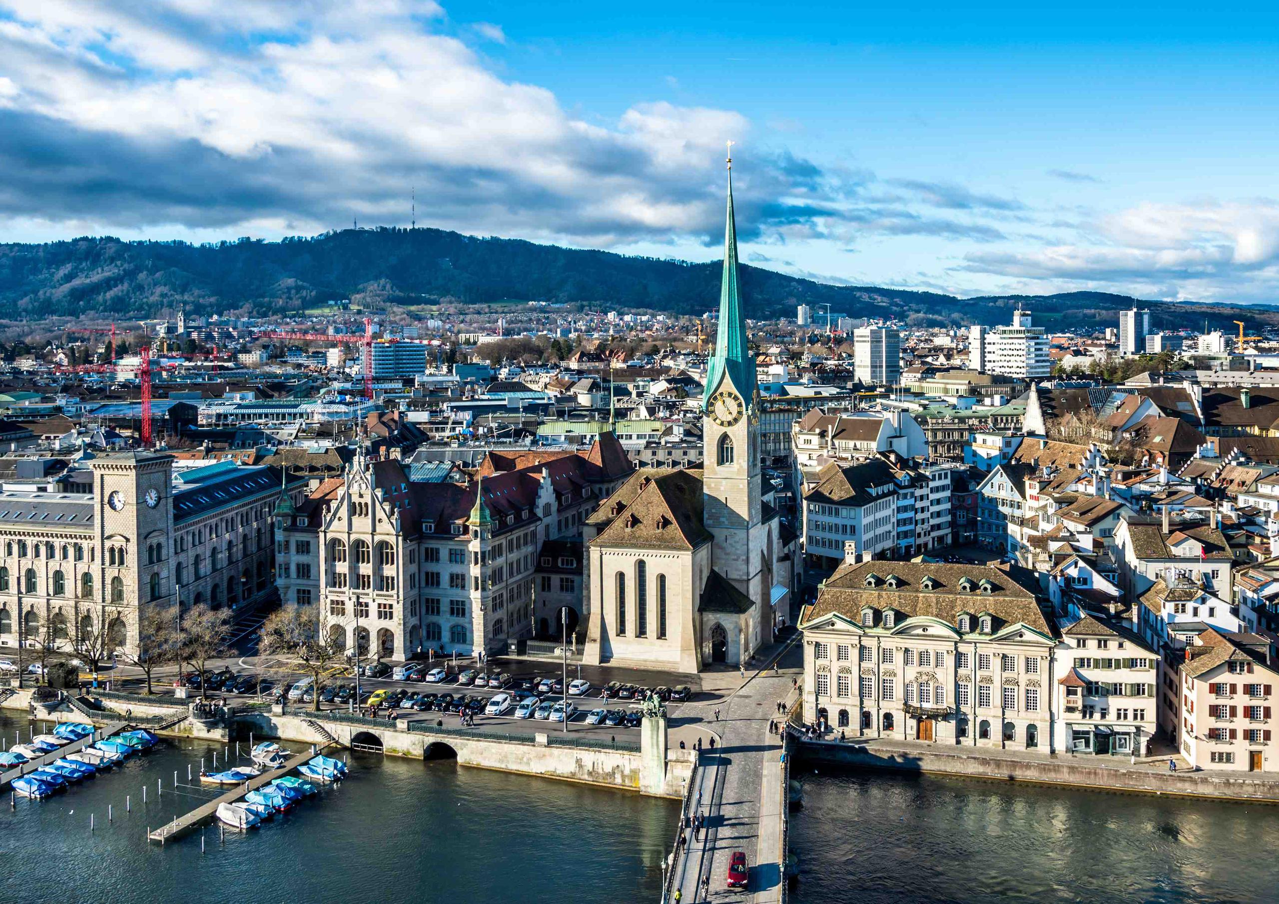 Zúrich, Suiza, ofrece más de 50 museos y de 100 galerías de arte, una vida nocturna muy variada, baños del lago y fluviales en pleno centro, y más en un centro multicultural difícil de obviar. (Foto: Shutterstock.com)