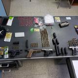 Ocupan armas, balas y “crack” en escena de accidente 