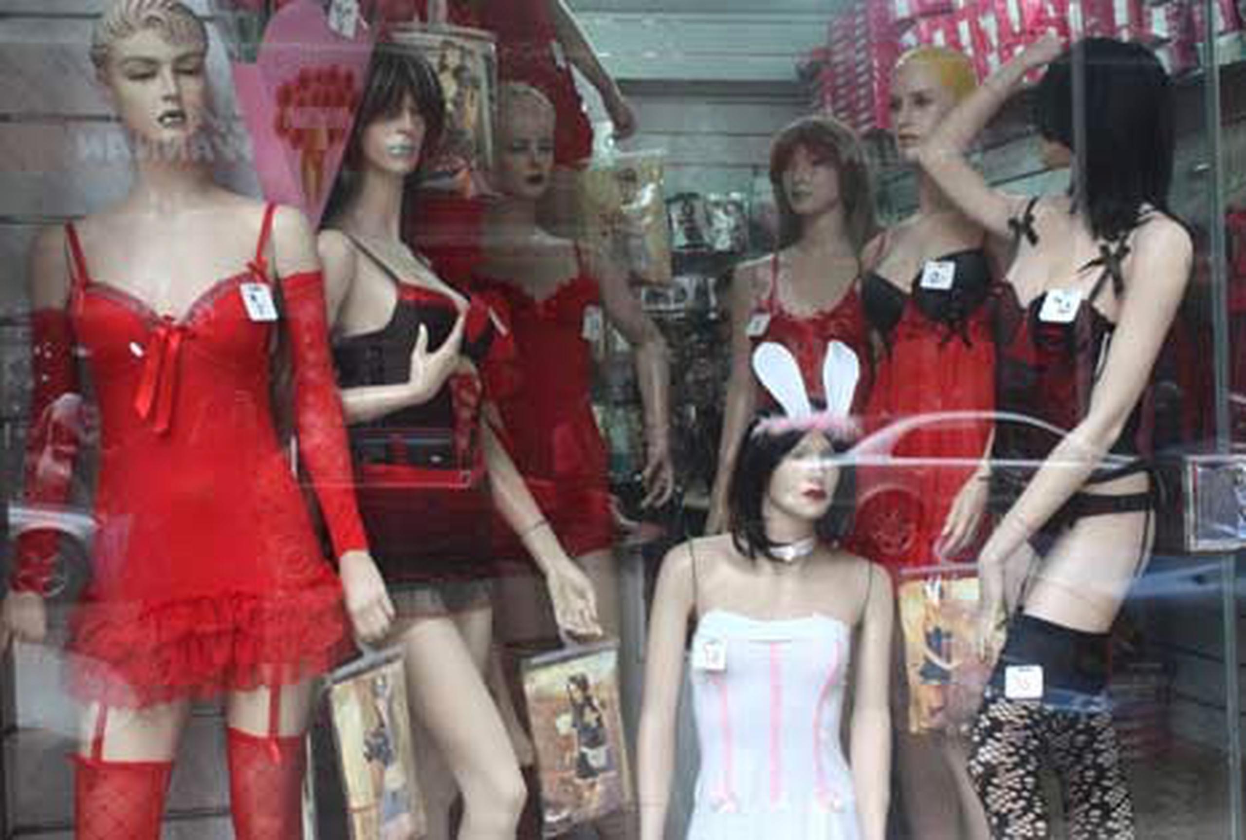 Lenceria en el centro on sale