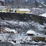 Rescatistas aún no dan con desaparecidos por deslizamiento de terreno en Noruega