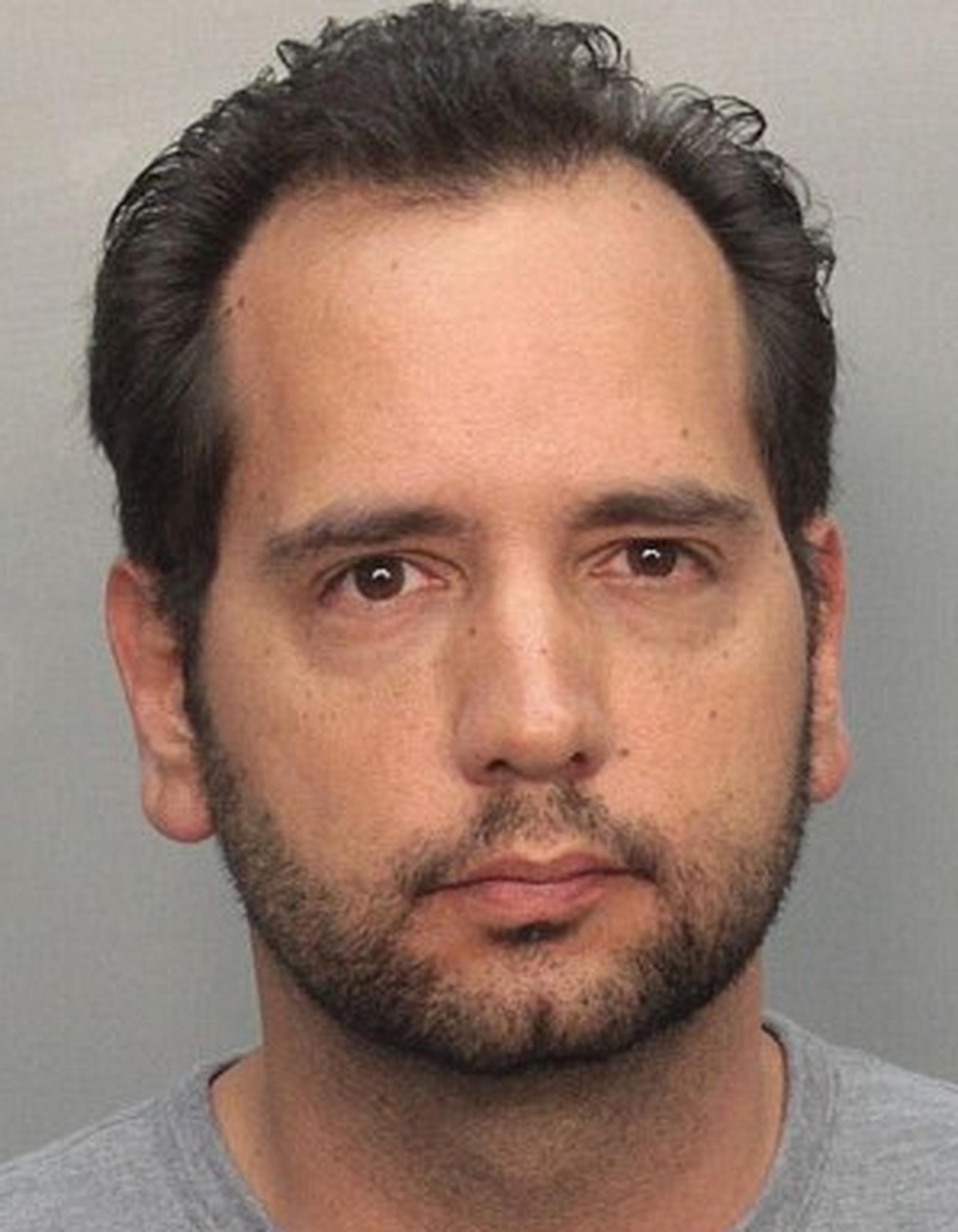 Orlando Llorente, de 41 años, fue acusado el miércoles de secuestro, intento de asesinato y otros cargos. (Miami-Dade Corrections)