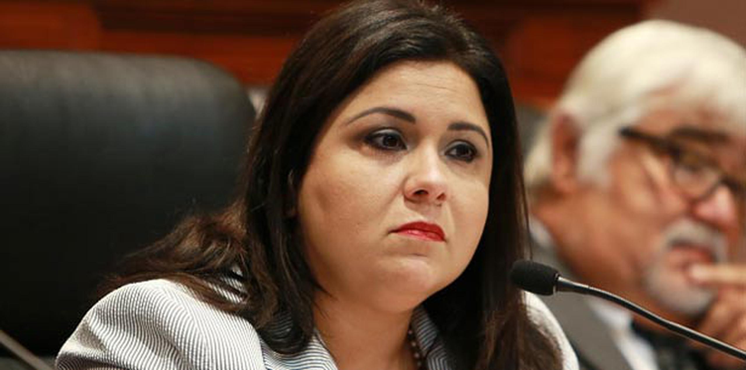 En la foto, Mari Tere González López, presidenta de la Comisión de Asuntos de la Mujer del Senado (Archivo)