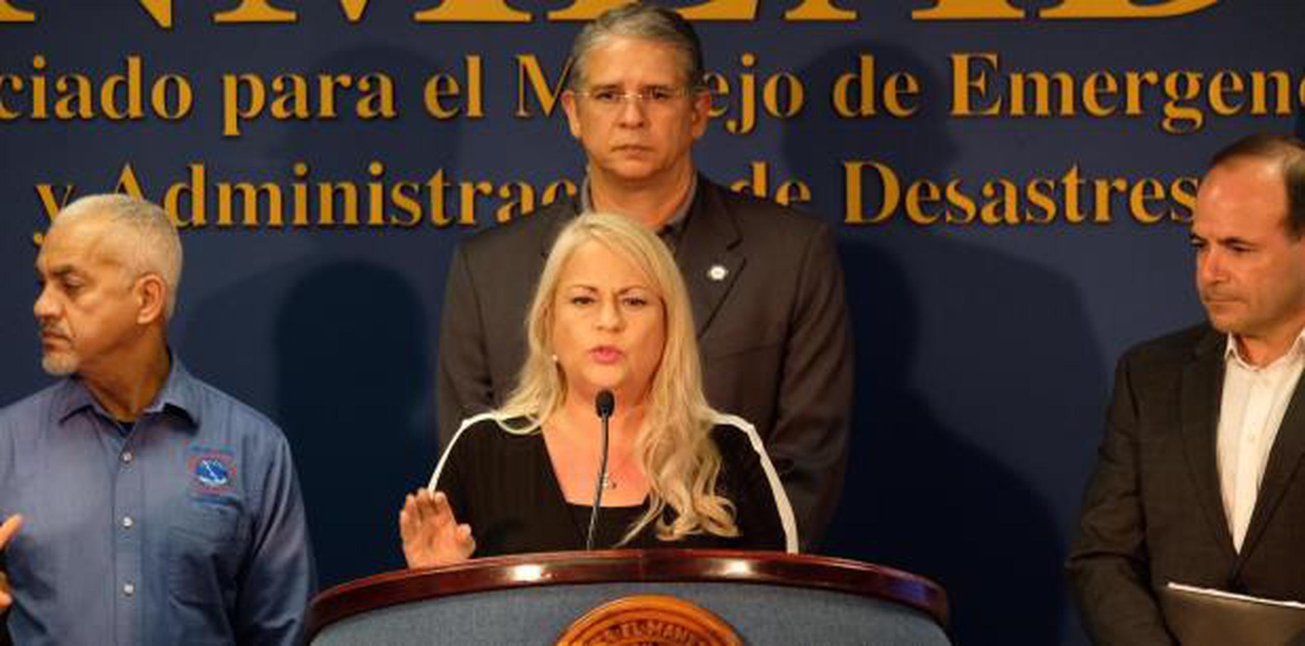 La gobernadora Wanda Vázquez en la conferencia de prensa sobre  las medidas de emergencia ante posible paso de la tormenta Dorian.  (Ricardo Reyes / Especial GFR Media)