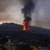 Lava de erupción volcánica en La Palma pierde velocidad