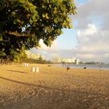 Amanecen las playas "mucho más limpias" tras la Noche de San Juan