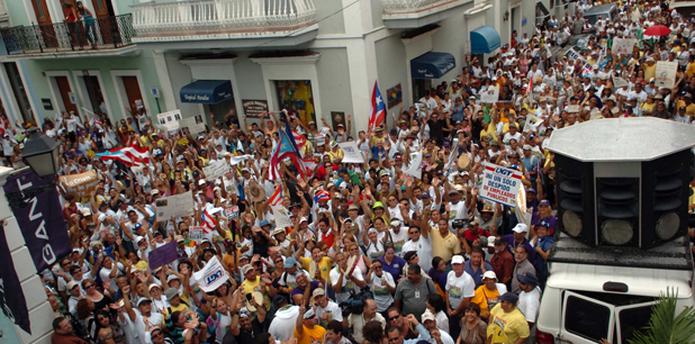 En mayo del 2006 el gobierno bajo la administración del gobernador Aníbal Acevedo Vilá cerró sus operaciones por dos semanas. (Archivo)