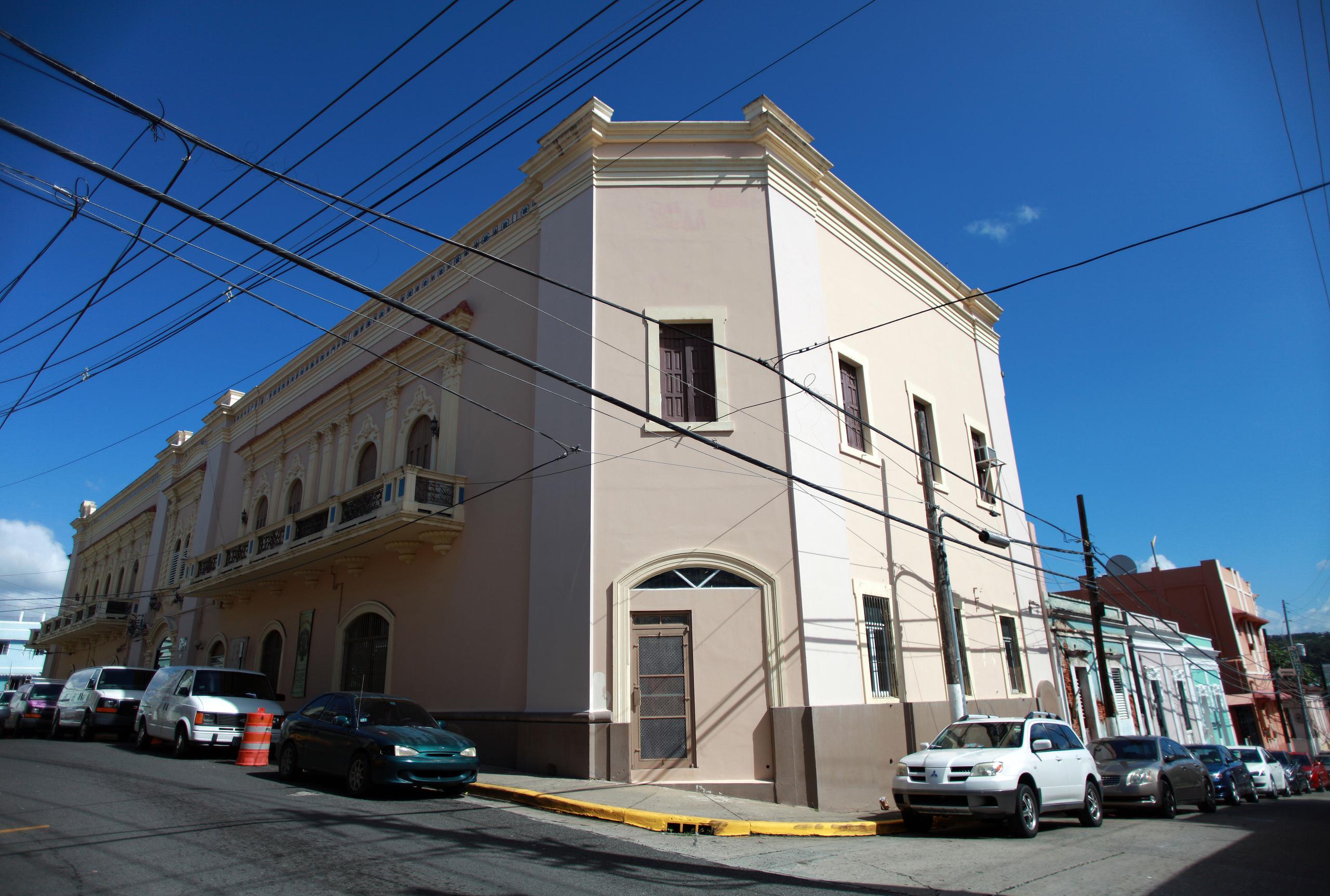 El antiguo edificio fue edificado en el 1873.