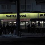 Tiroteo en un Waffle House deja una mujer muerta y otras cinco personas heridas