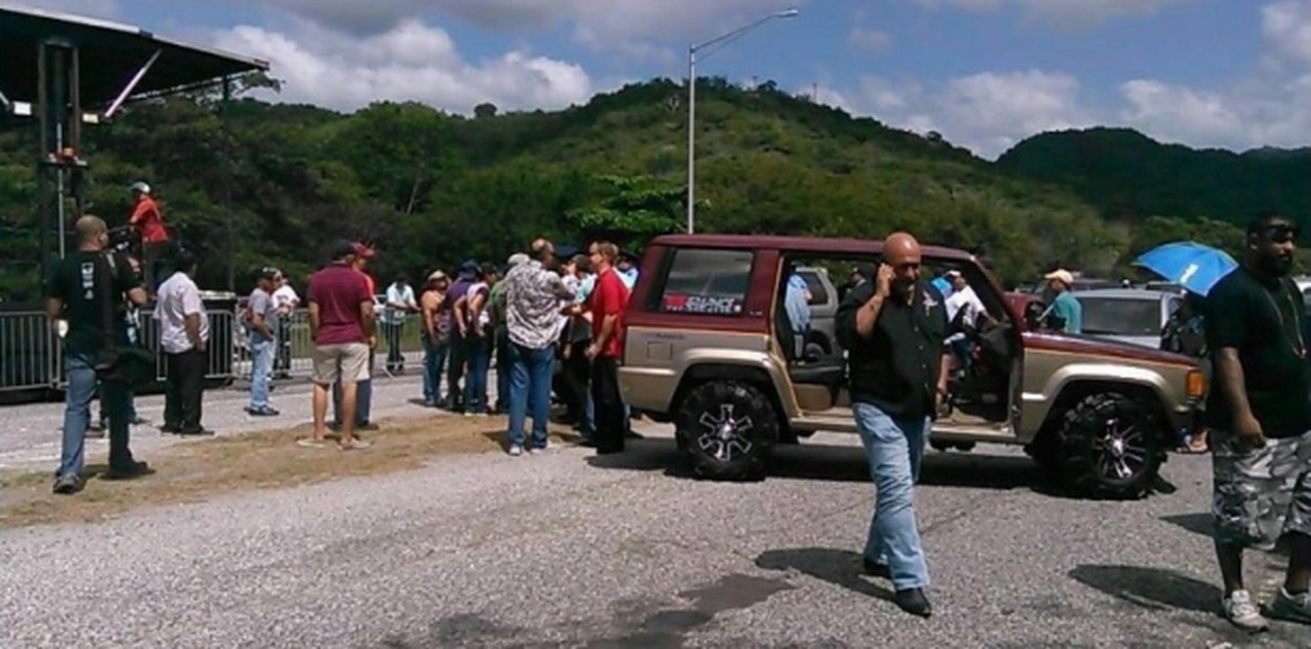 Los manifestantes lograron detener el tránsito vehicular tanto en dirección a Ponce como hacia Adjuntas. (Suministrada)