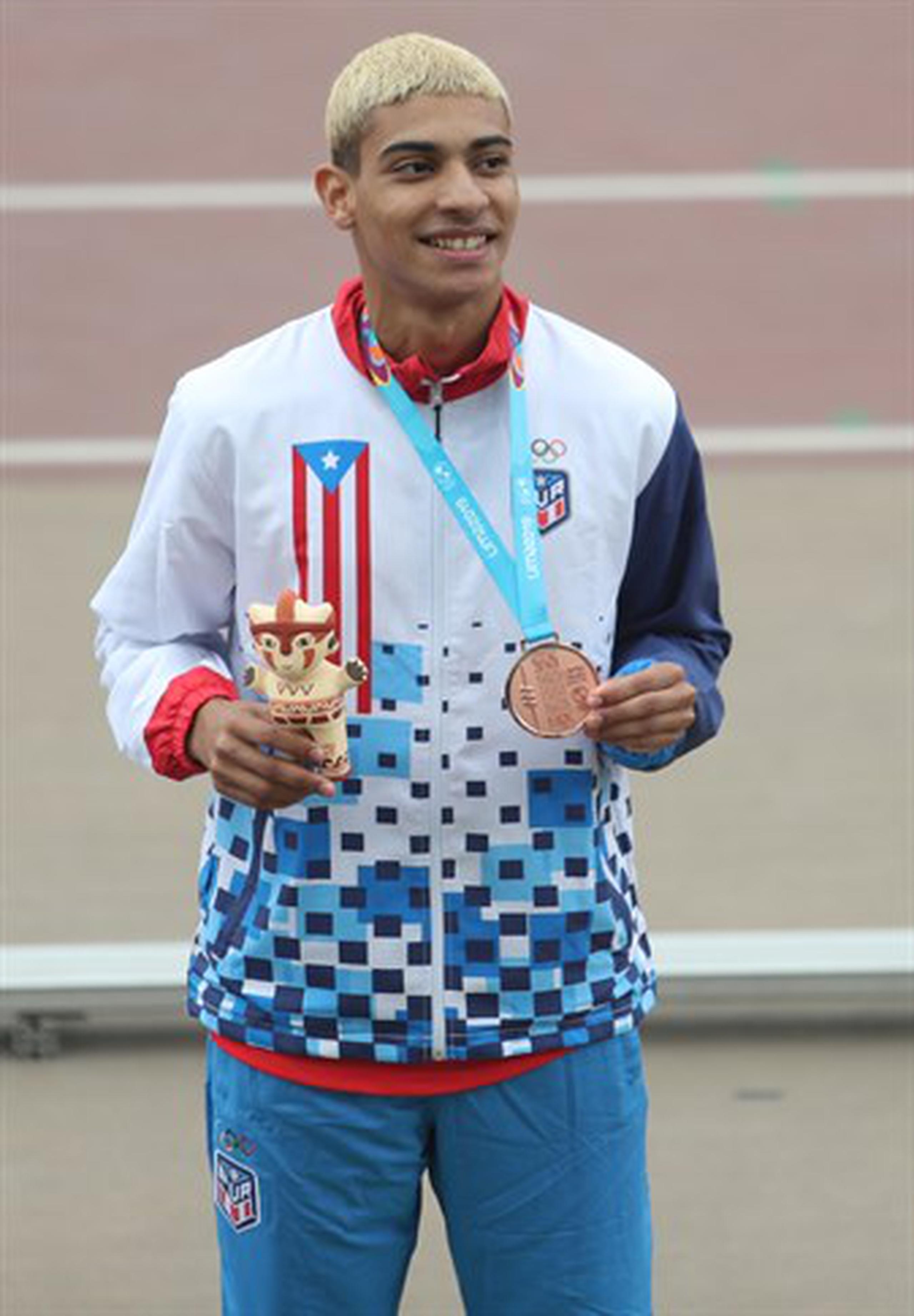 Ryan Sánchez se alzó con el bronce en la final de los 800 metros masculinos. (juan.martinez@gfrmedia.com)