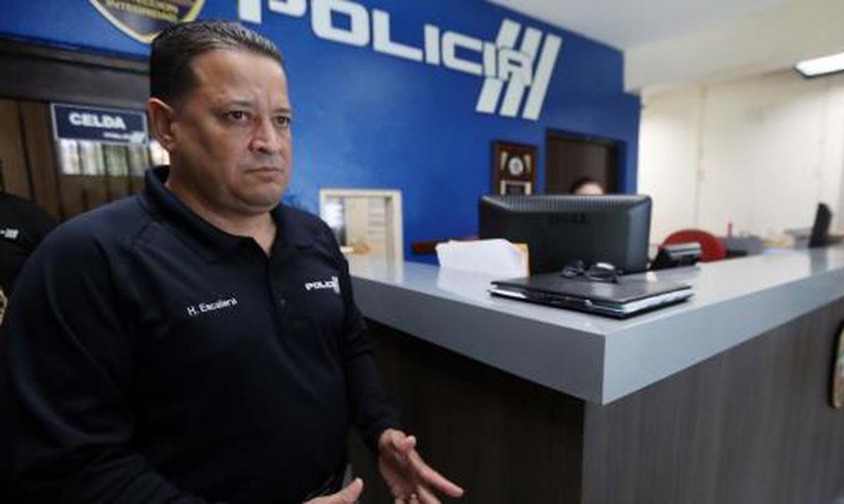 Aumentan en un 93 las renuncias en la Policía Primera Hora