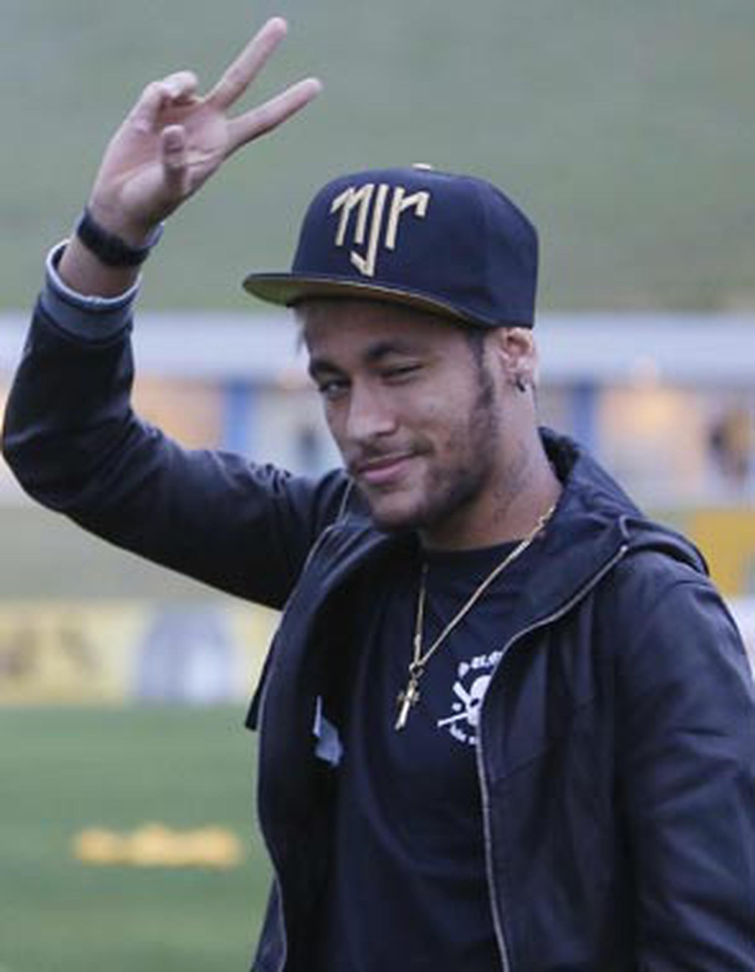 Neymar subrayó que siempre consideró a Messi como un "espejo" en el que mirarse por su calidad. (EFE)