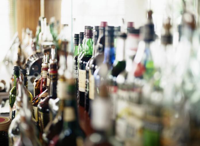 La Organización Mundial de la Salud resalta que el alcohol es uno de los factores principales de la mala salud y la muerte prematura.