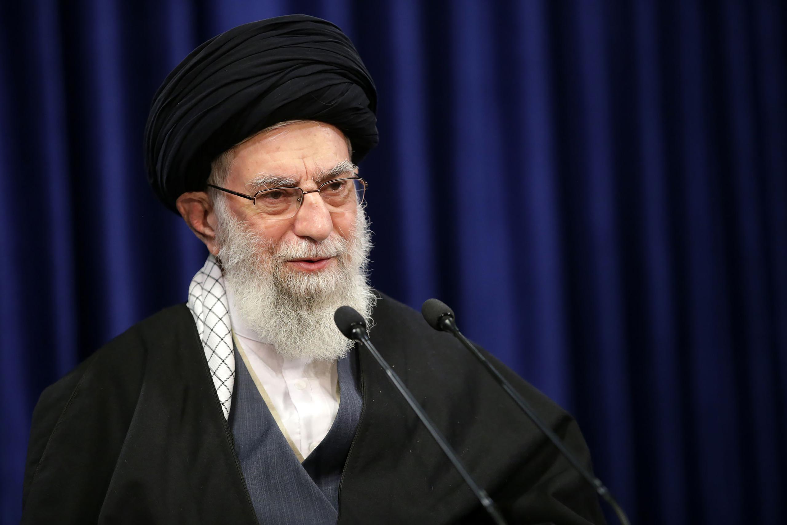 El líder supremo iraní, el ayatolá Alí Jamenei habla a la nación por TV, Teherán.