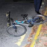 En condición de cuidado hombre atropellado mientras corría bicicleta en Arecibo