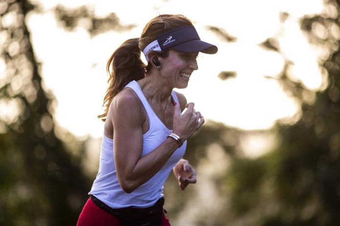 Alexandra Fuentes admite que antes no le gustaba correr, pero que ahora no puede vivir si no hace ese ejercicio con frecuencia.
