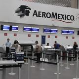 Cancelan decenas de vuelos en México por contagios a COVID