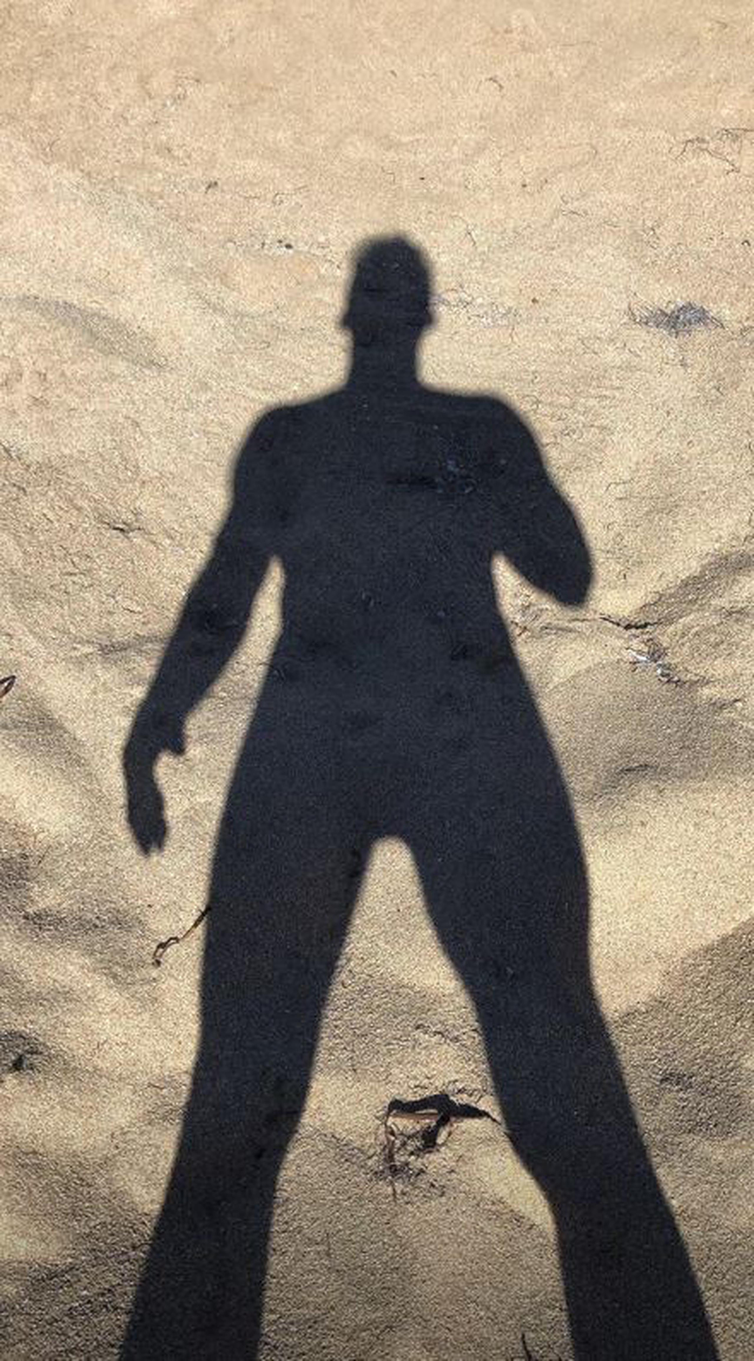 Ricky Martin y su sombra. (Instagram / @ricky_martin)